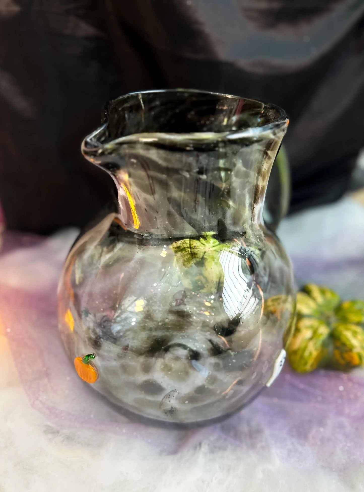 Jarra Jarra Artesanal Soplada a Mano con Charm de Vidrio (halloween)