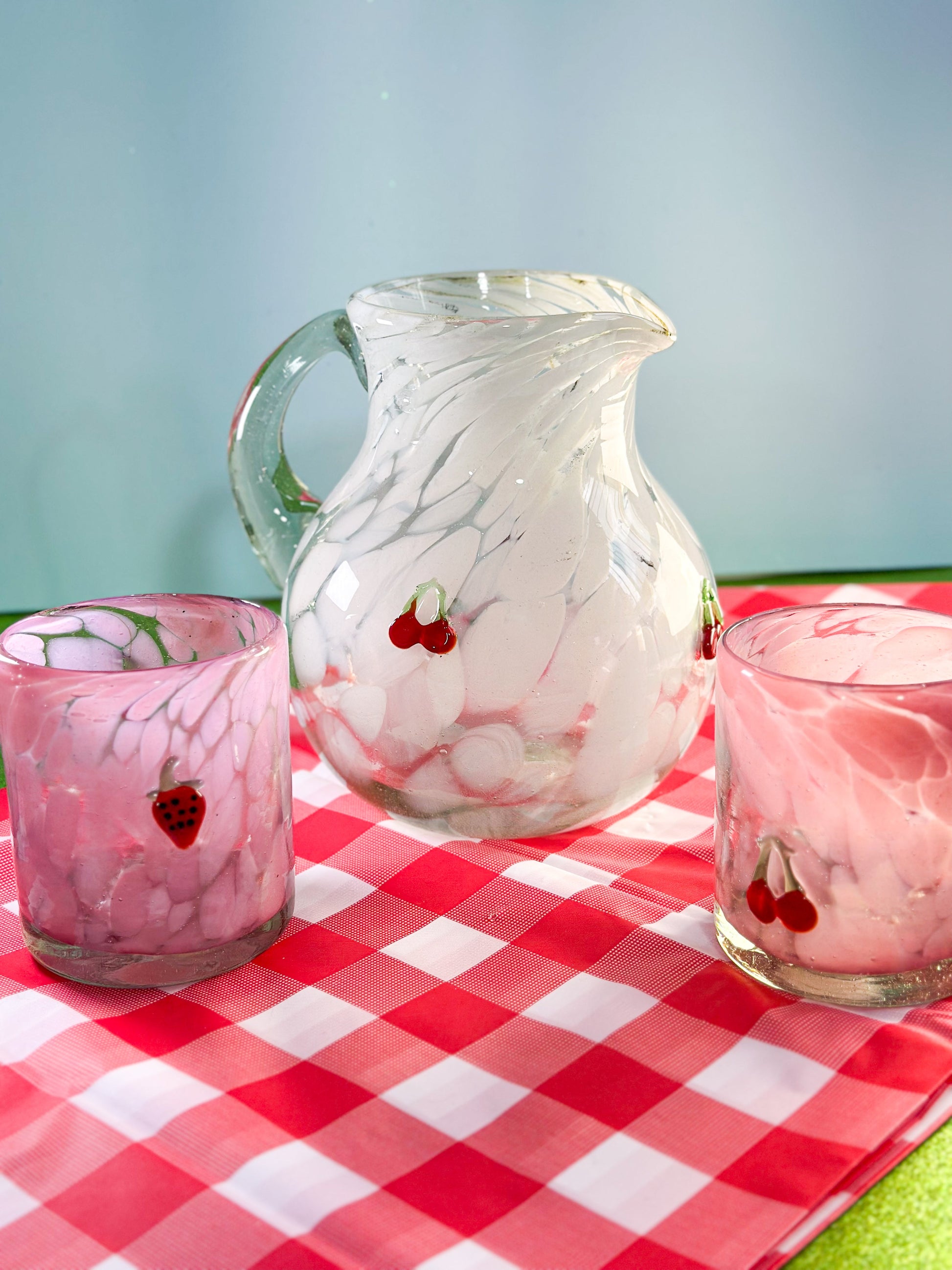 Jarra Jarra soplada a mano con Charms – Edición limitada