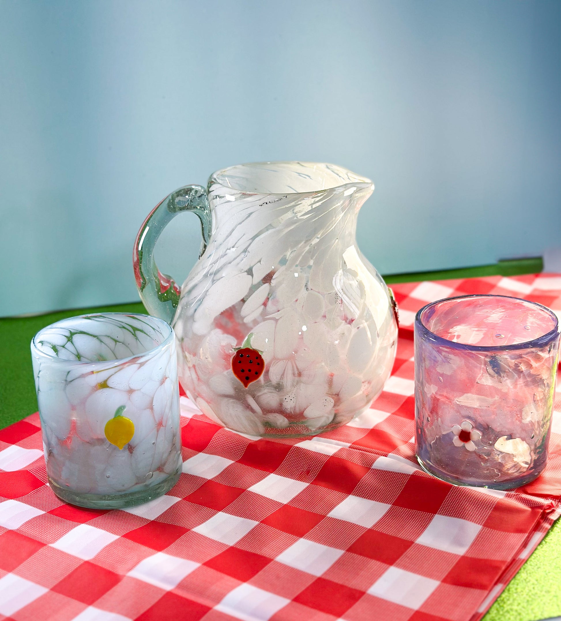 Jarra Jarra soplada a mano con Charms – Edición limitada