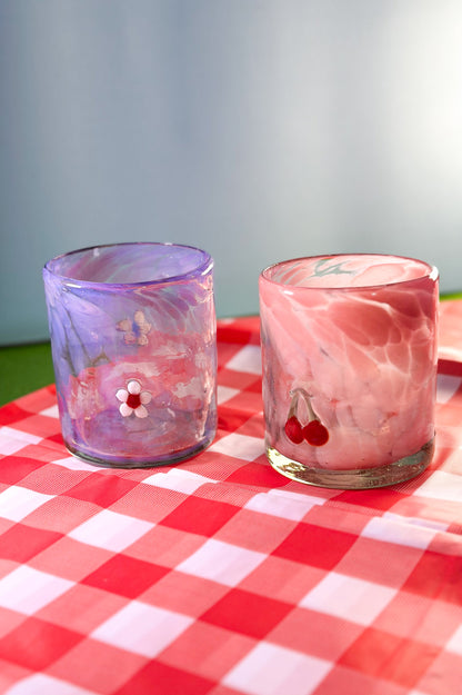 Vasos rosa cereza Vaso soplado a mano con charm – Edición limitada